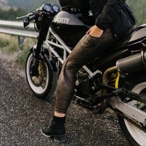 Zyia Copper Distressed Pocket Drawstring Luxe 7/8 leggings